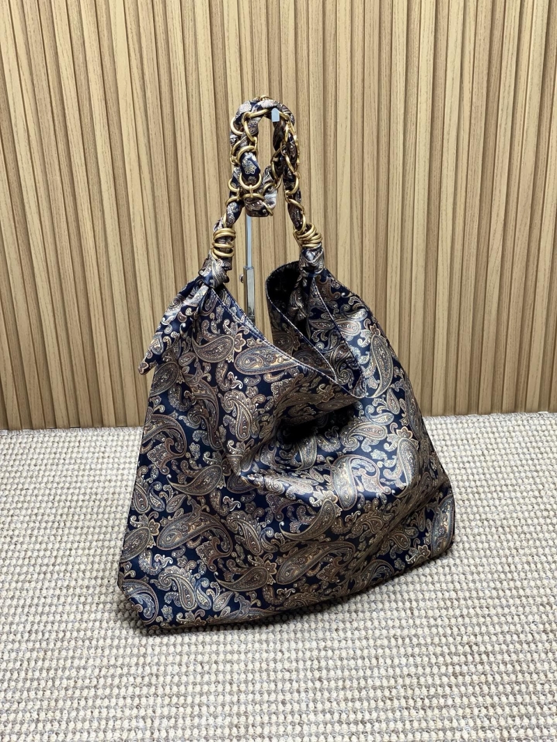 Y51 shopping bags
